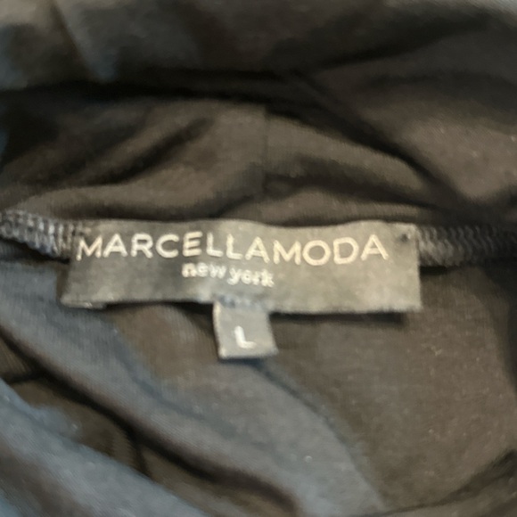 Chic‎ Black Cut-Out Long Sleeve Bodysuit - Picture 3 of 4